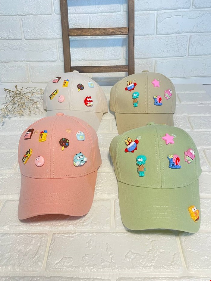 کلاه استیکر دار بچگانه